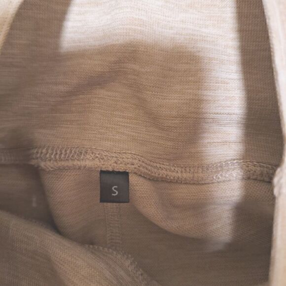 Alphalete aero leggings small - Picture 2 of 7